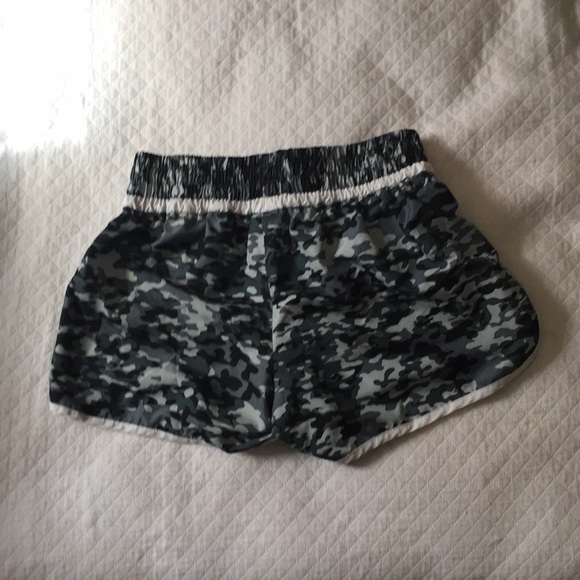 Women Athletic Champions Shorts - Picture 2 of 4